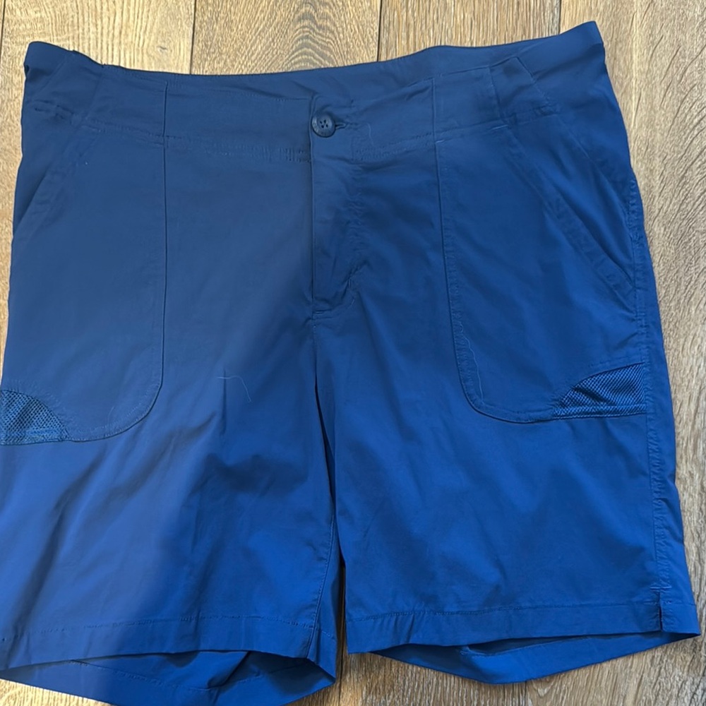 Columbia Blue Cargo Shorts Relaxed Fit
